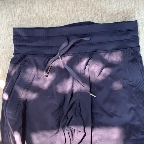 Dance Studio Unlined Pant 32" LULULEMON size 2 - Picture 2 of 5